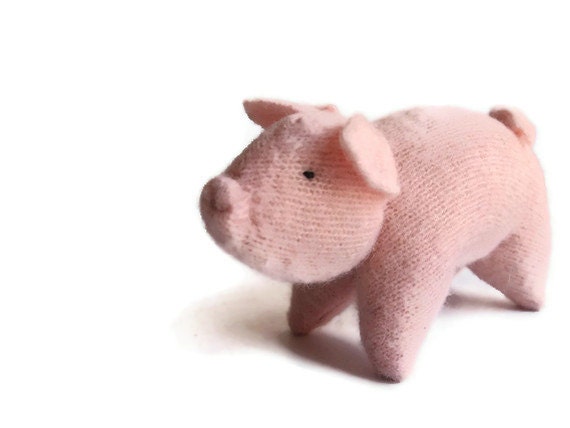 waldorf barnyard toy, waldorf pig toy, small stuffed animal