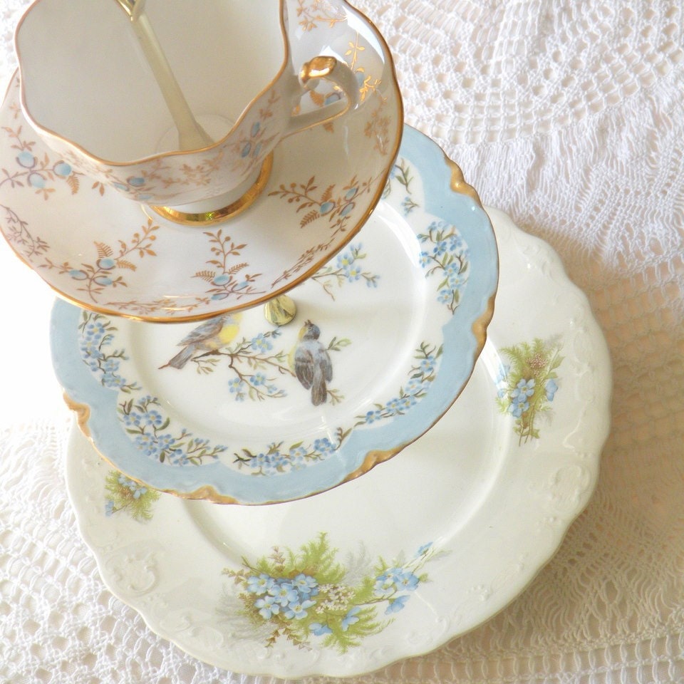 Alice Meets 3 Little Birds Vintage Tiered Light Blue China Stand for Cupcakes, Weddings, or Afternoon Tea