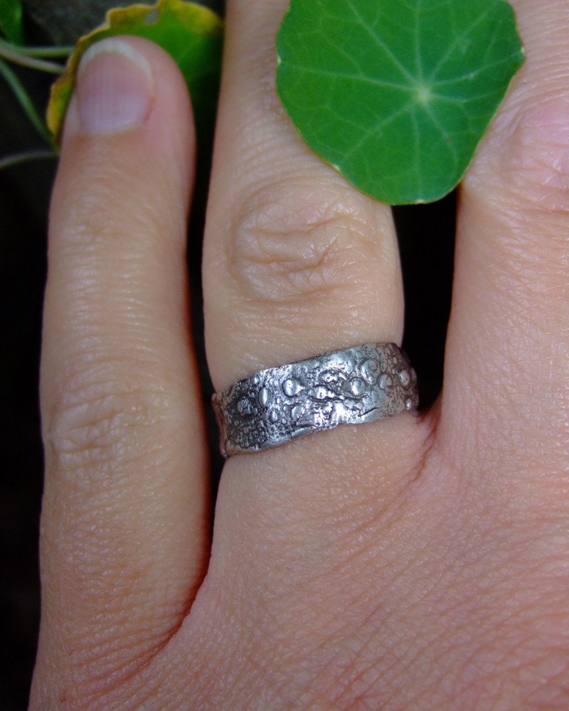 Women's textured silver wedding ring: Urchin