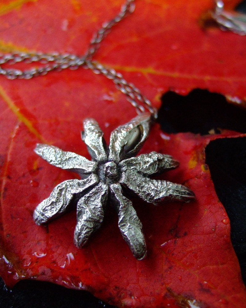 Silver pendant necklace: Star Badiane