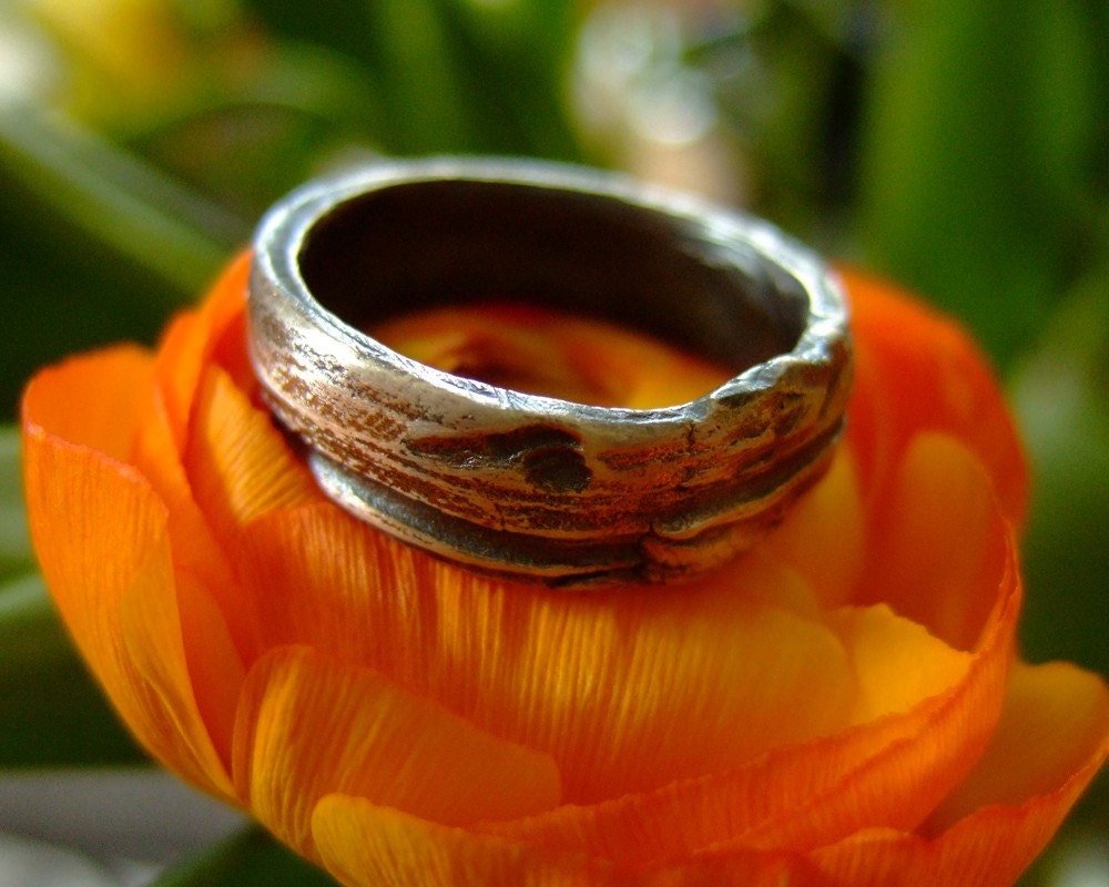 Mens bark textured silver wedding ring: Inside Out