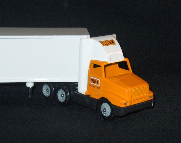 winross diecast trucks