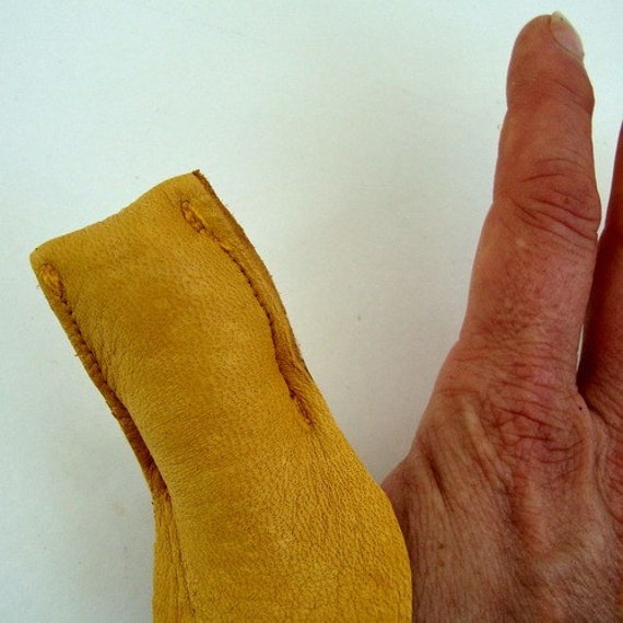 Thimble for Thumb/Thumble Steel Reinforced leather by MakeABasket