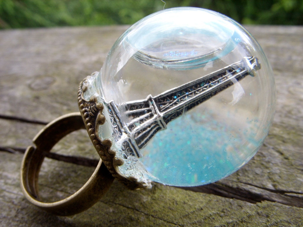 globe ring eiffel tower petit paris glass dome urban city snow globe brocade mini terrarium ring miniature terrarium jewelry