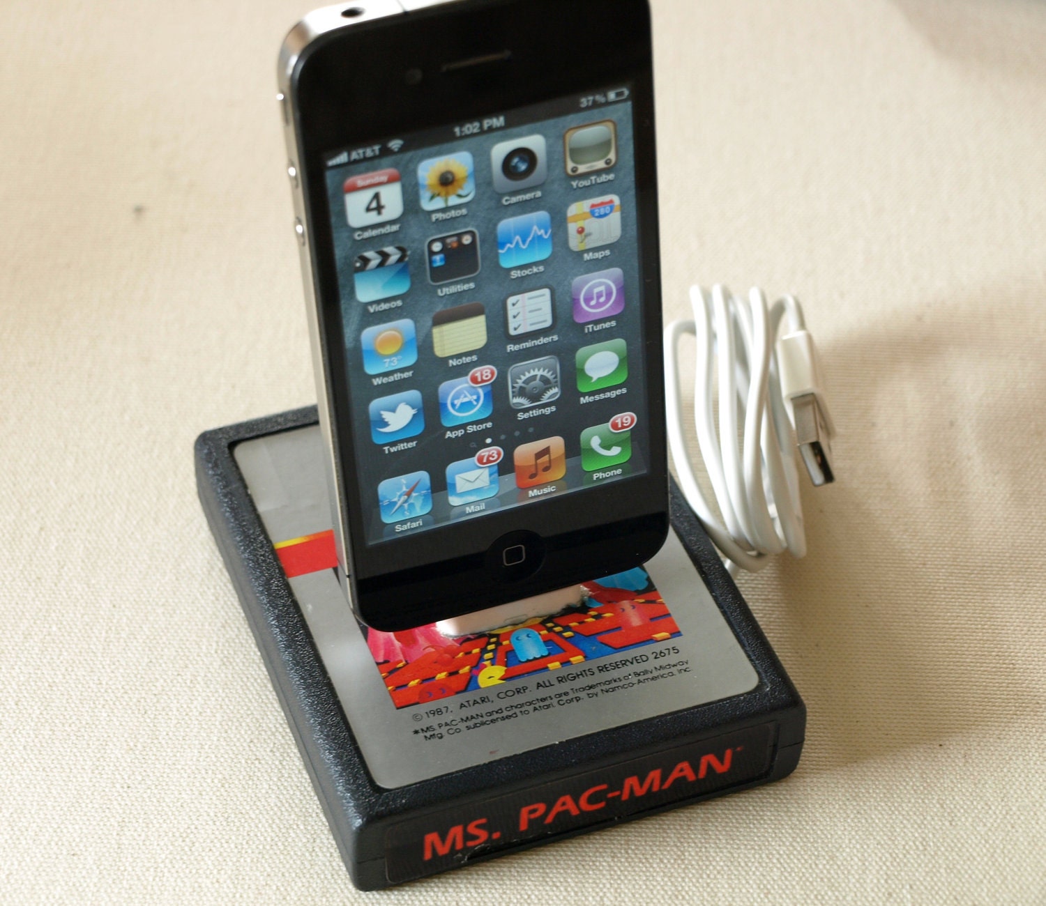 Atari 2600 Ms. Pac-Man iPhone and iPod Dock (4S Compatible)
