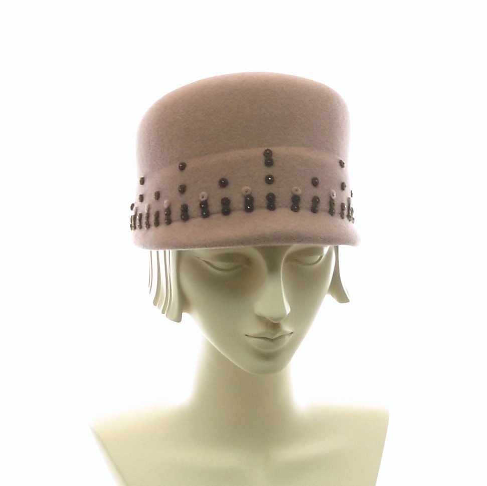 Dusty Pink Felt Hat - Cloche Hat for Women - 1920s 1930s Fashion Hat - Marcasite Beads