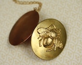 Long BumbleBee Locket Necklace, Vintage Copper and Brass, Oval Bee Pendant, Large Jewelry, Gold Chain, Unique Two Tone Metal Jewellery