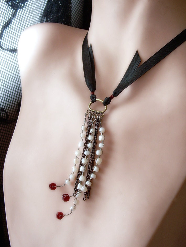 White Foam pearl garnet Beads wire wrapped wearable Art Jewelry Necklace