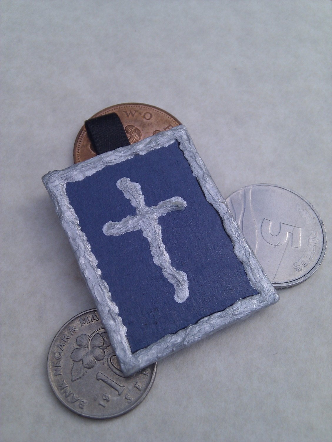 Dusk-blue & silver relief cross pendant