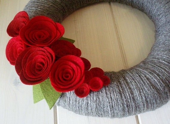 Yarn Wreath Felt Handmade Door Decoration - Classic Romance 12in