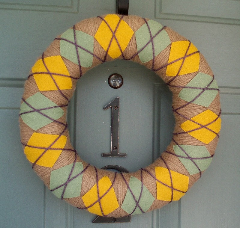 Yarn Wreath Felt Handmade Door Decoration - Fall Argyle Plaid 12in