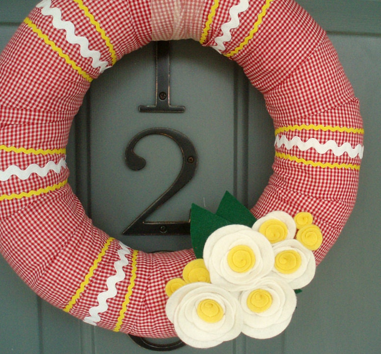 Yarn Wreath Felt Handmade Door Decoration - Picnic 12in