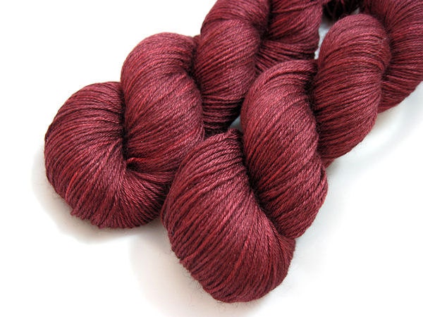 Syrah - Handpainted 55/45 Superwash BFL/Silk Fingering Sock Yarn 438 yds