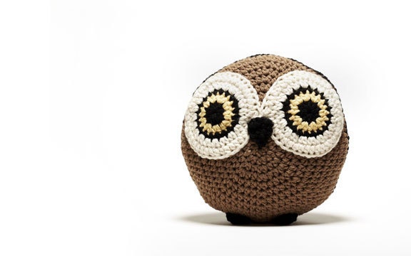 CROCHET OWL PILLOW