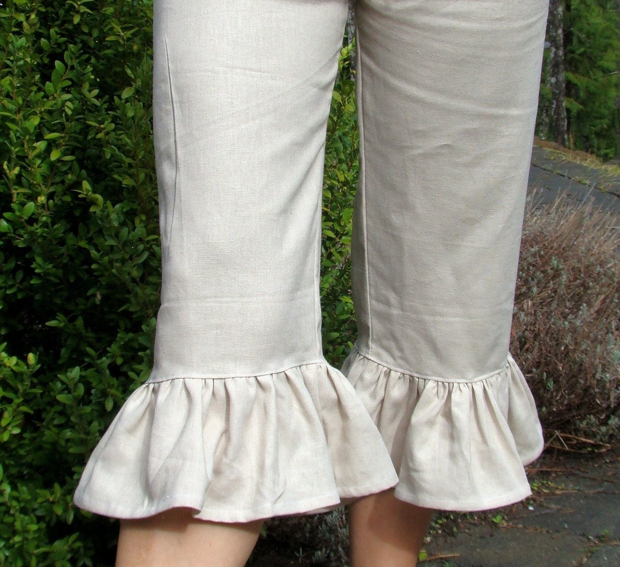 ruffle pants for women