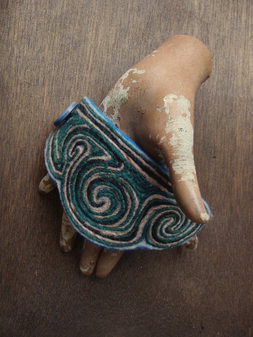 The New Nouveau No. 005 - Handmade Wool Wristcuff