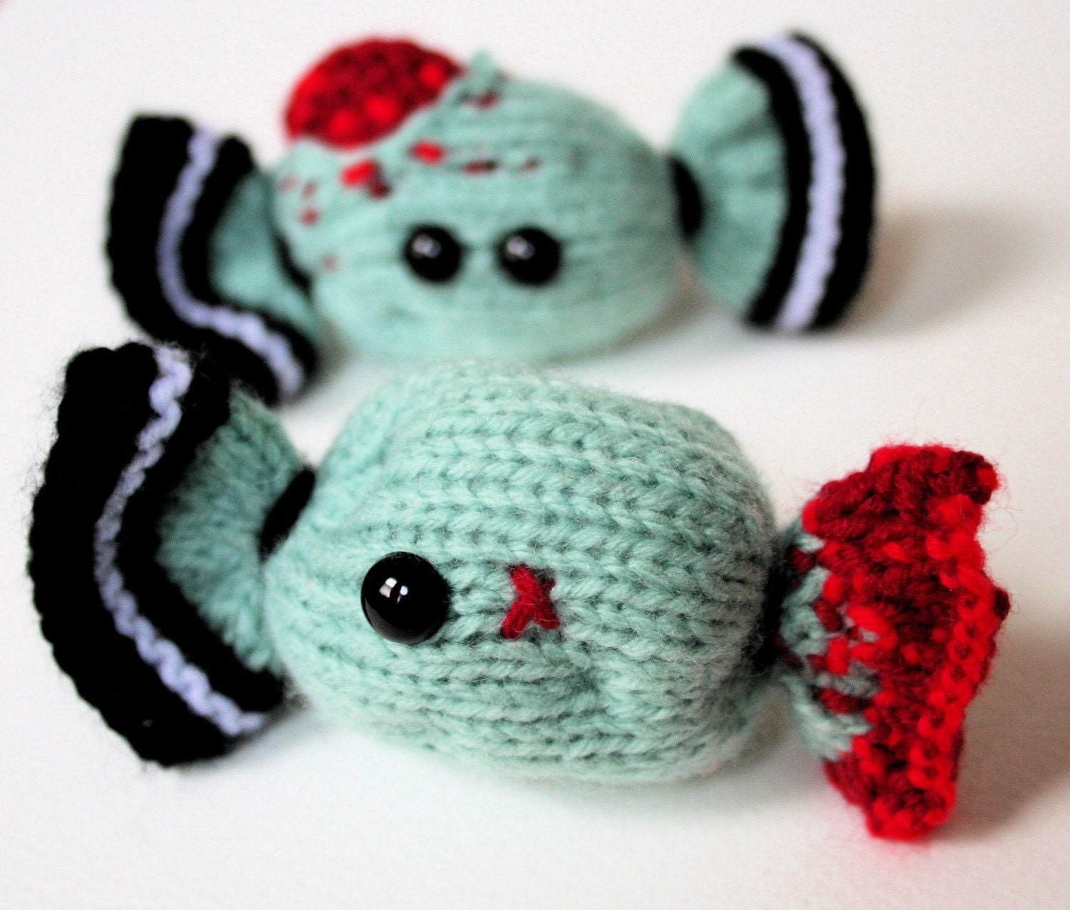 Knit your own Creepy Halloween candy - ZOMBIE (pdf)
