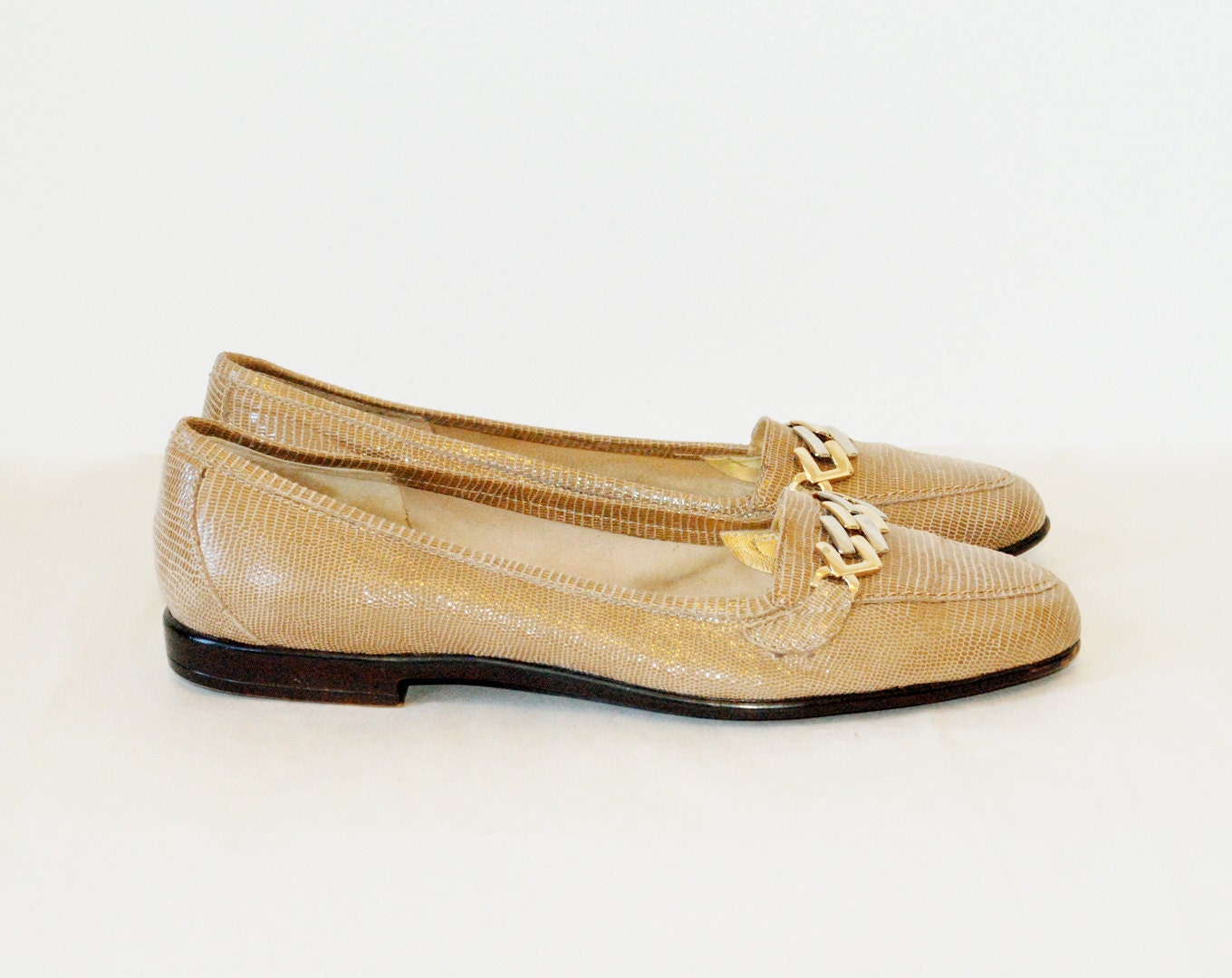 Vintage Snakeskin Slippers Size 7.5 Beige Leather Loafer Flats
