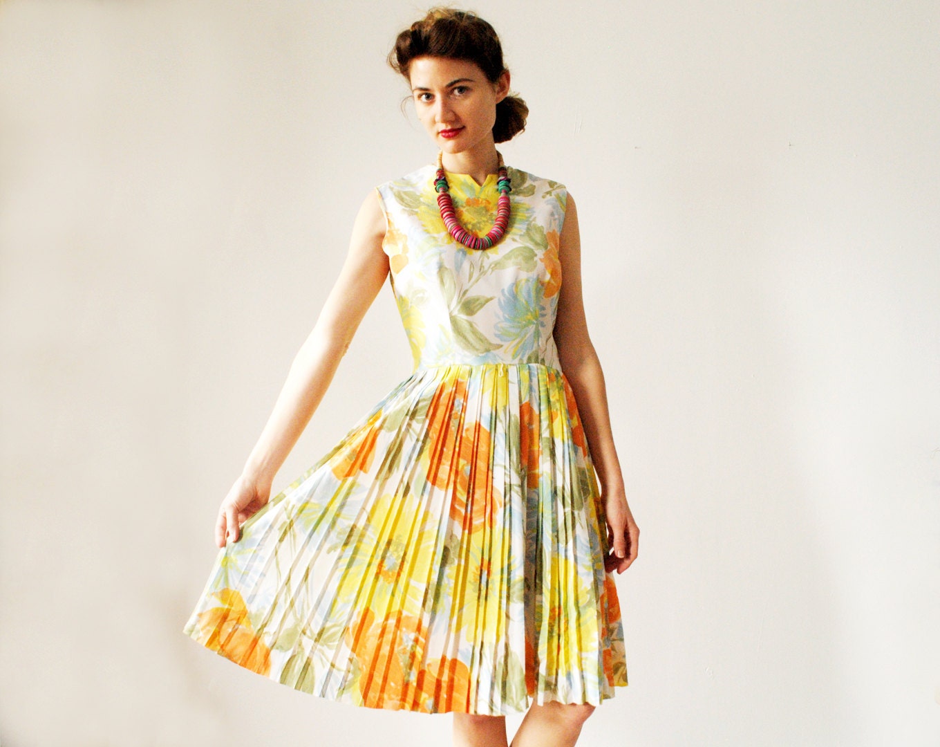 Vintage 1960s Floral Dress Full Skirt Medium