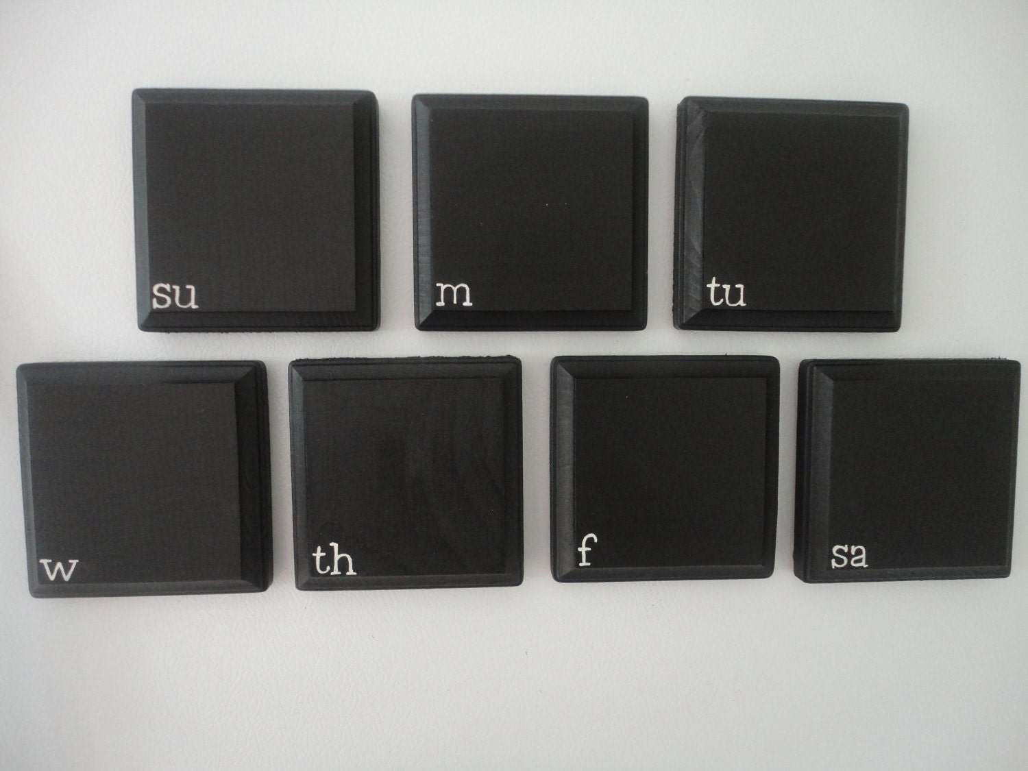 Magnetic chalkboard calendar (black with white letters)