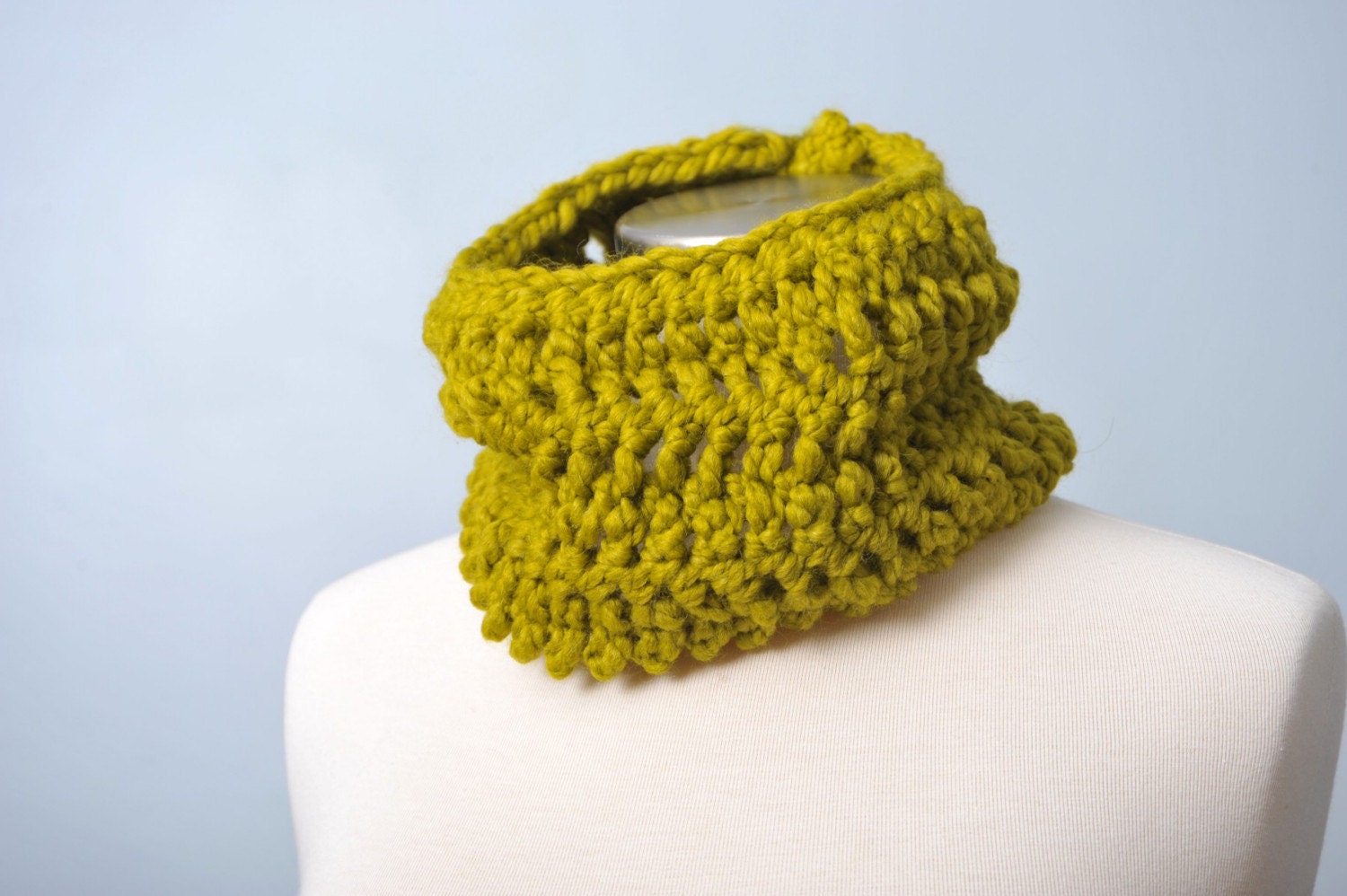 SUMMER CLEARANCE SALE - Lemongrass Small Cowl or Neckwarmer