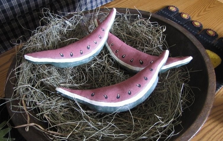 Primitive Set of 3 Watermelon Tucks