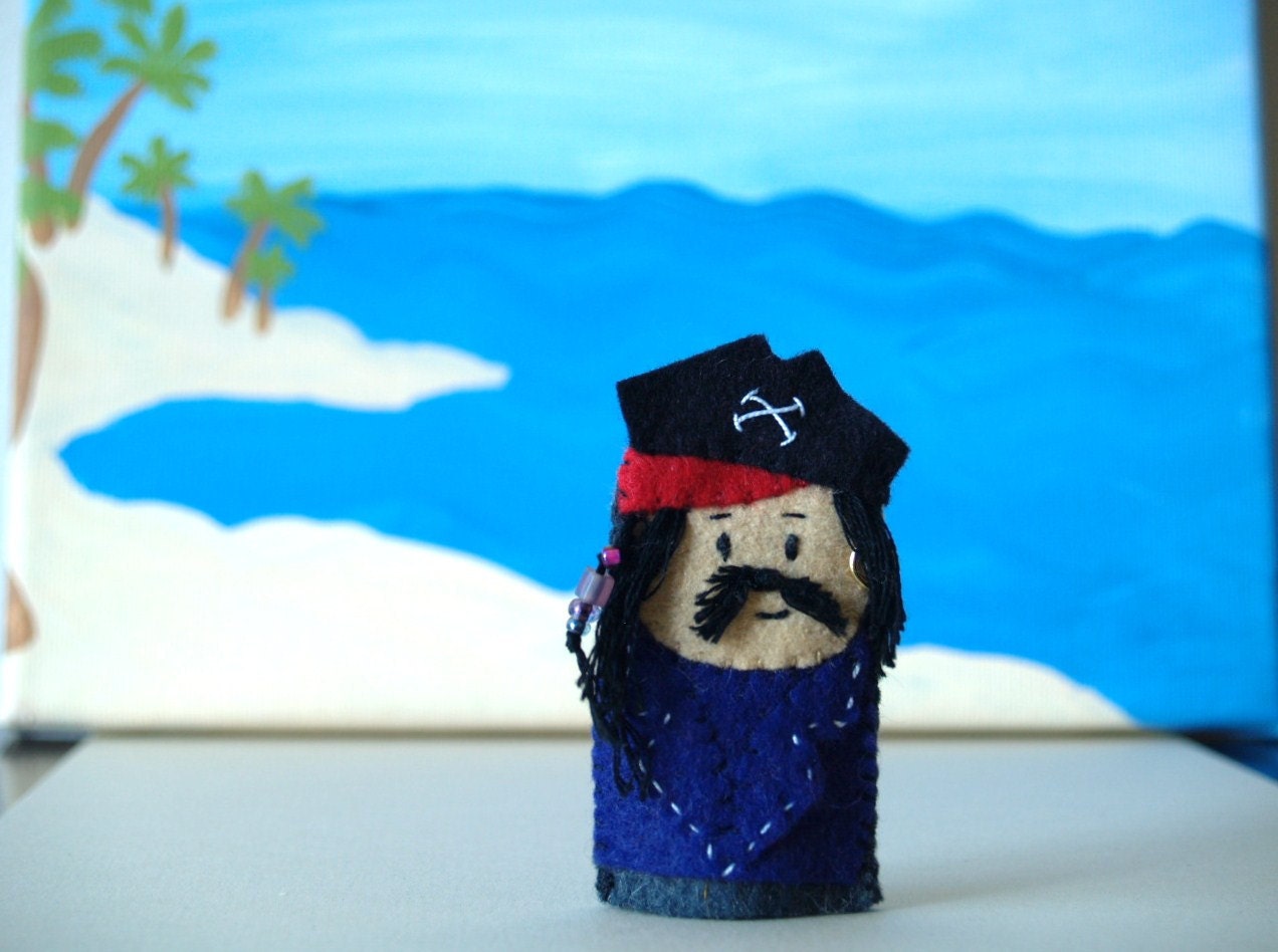 Pirate Crew Finger Puppet Set