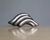 Vintage Modernist Silver Pin