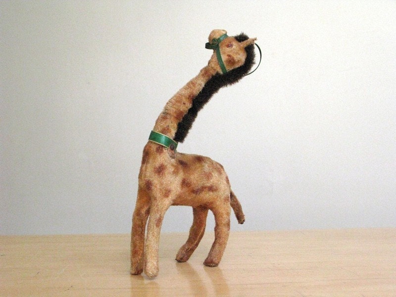 Antique Wind Up Giraffe Toy by circlethesquare on Etsy