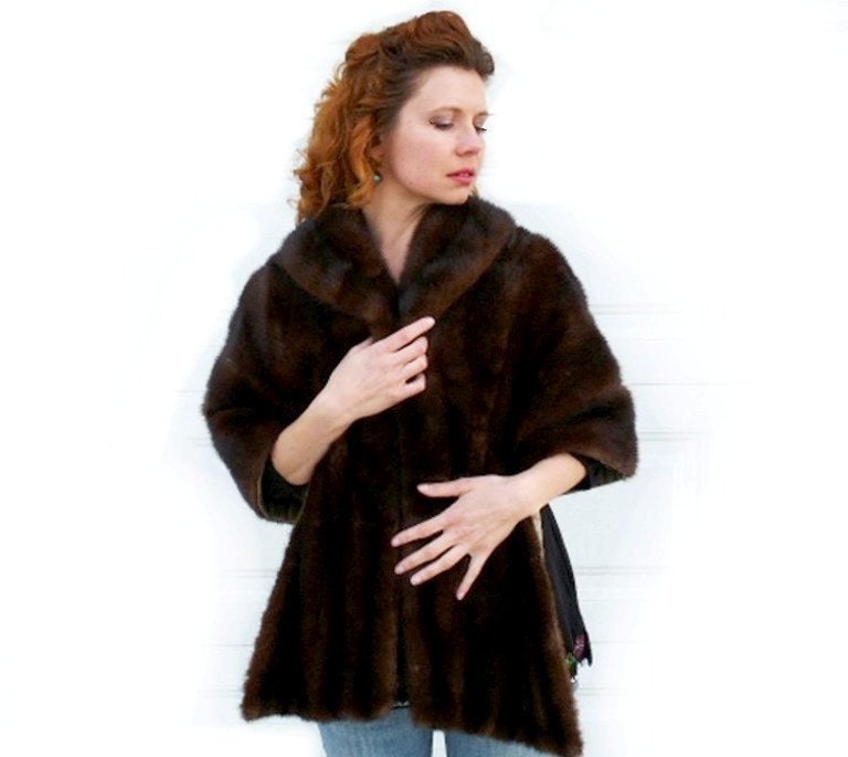 SALE Vintage 50's Royal Brown Mink Fur Stole Shrug Hebblethwaite with Pockets