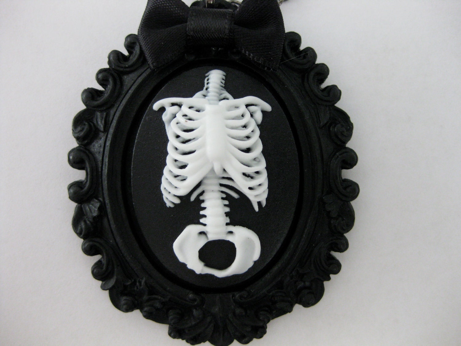 Anatomical Skeleton Rib Cage Cameo Necklace - White