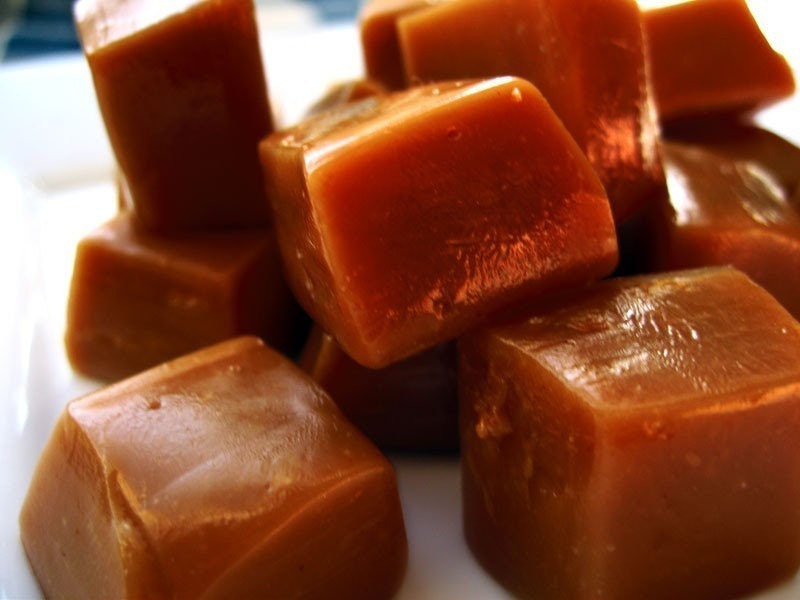 Autumn Only - Spiced Apple Cider Butter Caramels 1/2 lb.