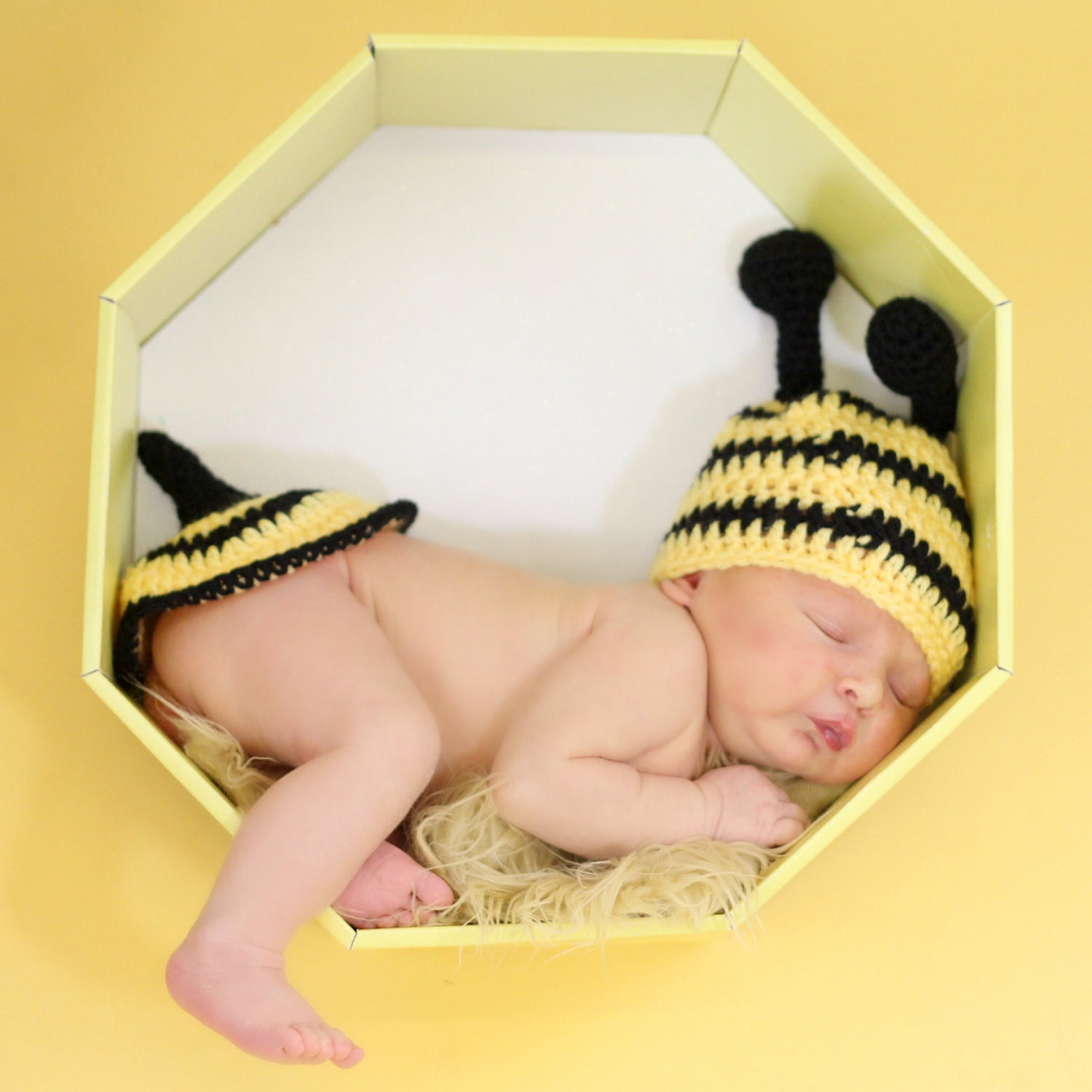 On Sale Now LSBV Honey Bee Photo Prop Set Size Newborn-6 months