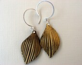 Golden leaf. Earrings.