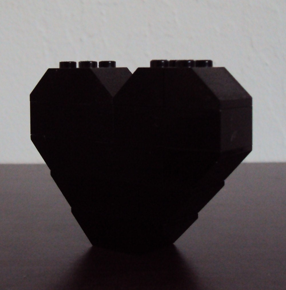 LEGO Heart Pin/Brooch (Black)