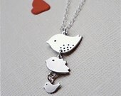 Family Necklace -  Personalized Necklace - New baby - Dad Mother and Child - Two Kids Mom Jewelry - Birds Necklace - Mother's Day Gift
