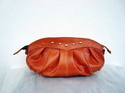 SALE / THE LOVELY  MANDARIN ORANGE  LEATHER CLUTCH