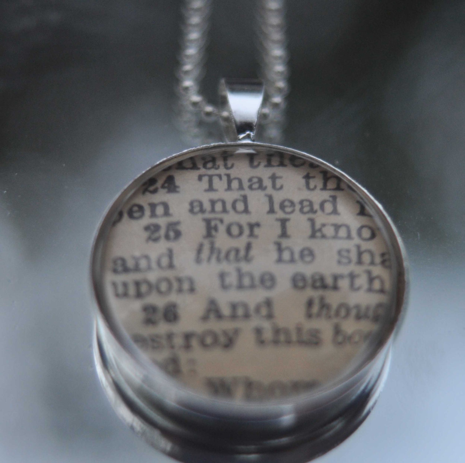 Vintage Bible Verse Pendant Necklace Job 19:25