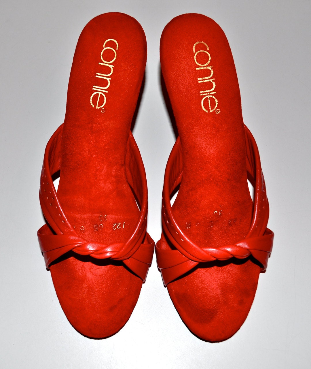 CONNIE SHOES 1970s Red Leather and Suede 3.5 Inch Heel SANDALS Shoes