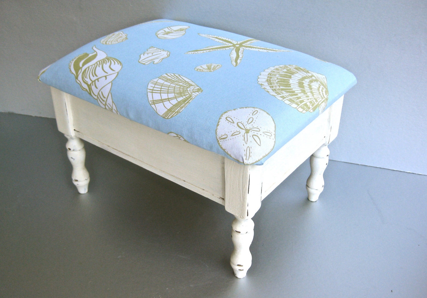 Vintage Beach Stool, Small Bench, Shells, Starfish, Aqua Blue, Shabby and Chic, Coastal Cottage, Storage Stool