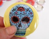 Dia de los muertos sugar skull Pin back Button with yellow or custom background