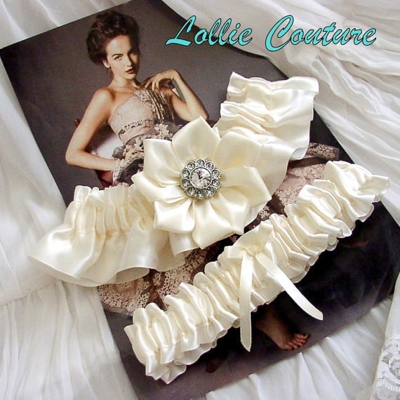 Wedding Garter Set with vintage technique centerpiece - toss included with this Bridal Garter set