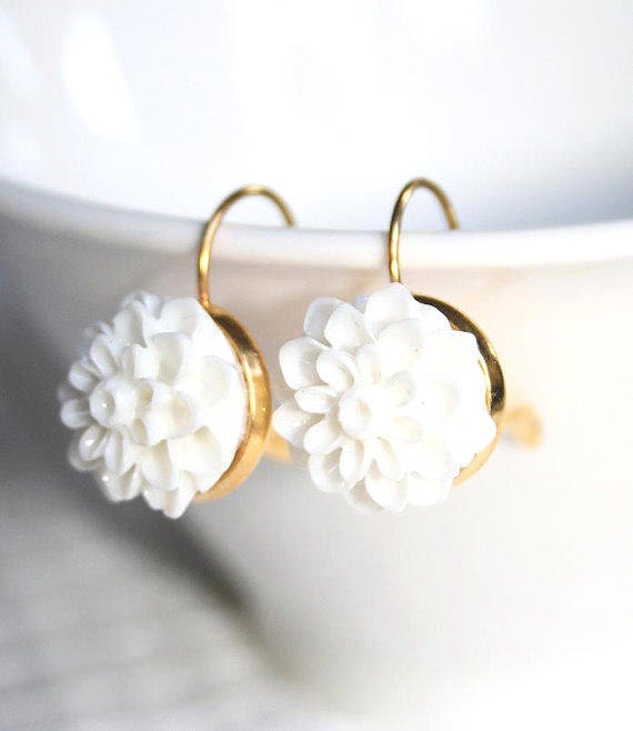 White mum Earrings, classic White and gold earrings, White flower beauty earrings ,white Crysanthemum earrings, Wedding -Etsy gift - AngelPearls