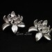 1 pair\/ 2 pcs- Matte white gold lotus flower with sterling silver posts 1198-MW