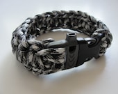 Paracord Survival Bracelet with Whistle Buckle - from wrist band to rope in seconds