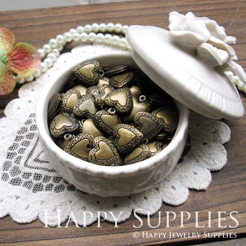 Last 24pcs Nickel Free - High Quality Victorian Antique Bronze Copper Heart Shaped Locket Pendants / Charms (ZL016)