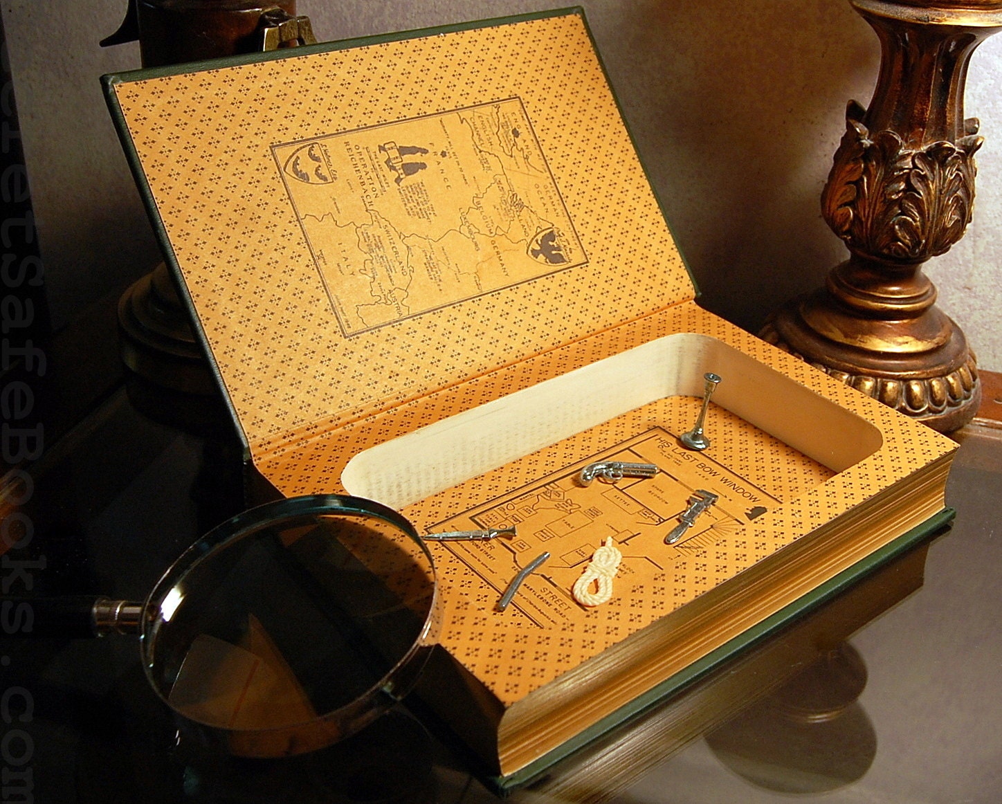 Hollow Book Safe (Great Cases of SHERLOCK HOLMES)