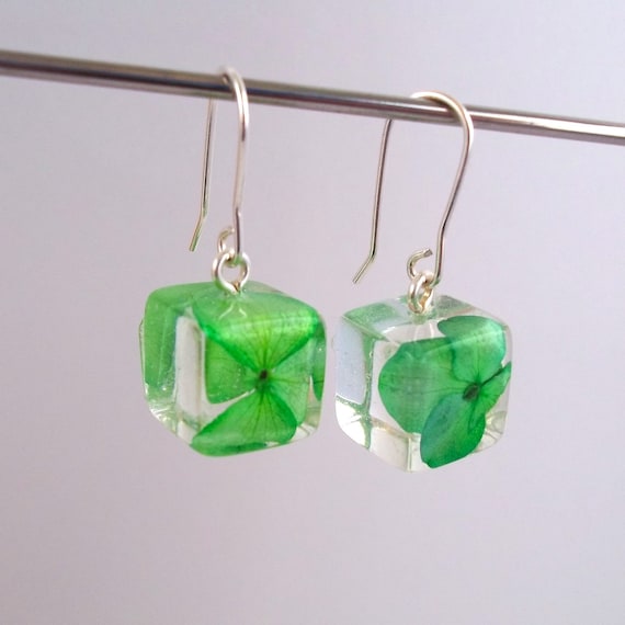 Green Botanical Resin Earrings. Real Flower Resin Earrings. Pressed Flower Earrings. Handmade Jewelry with Real Flowers - Green Hydrangea