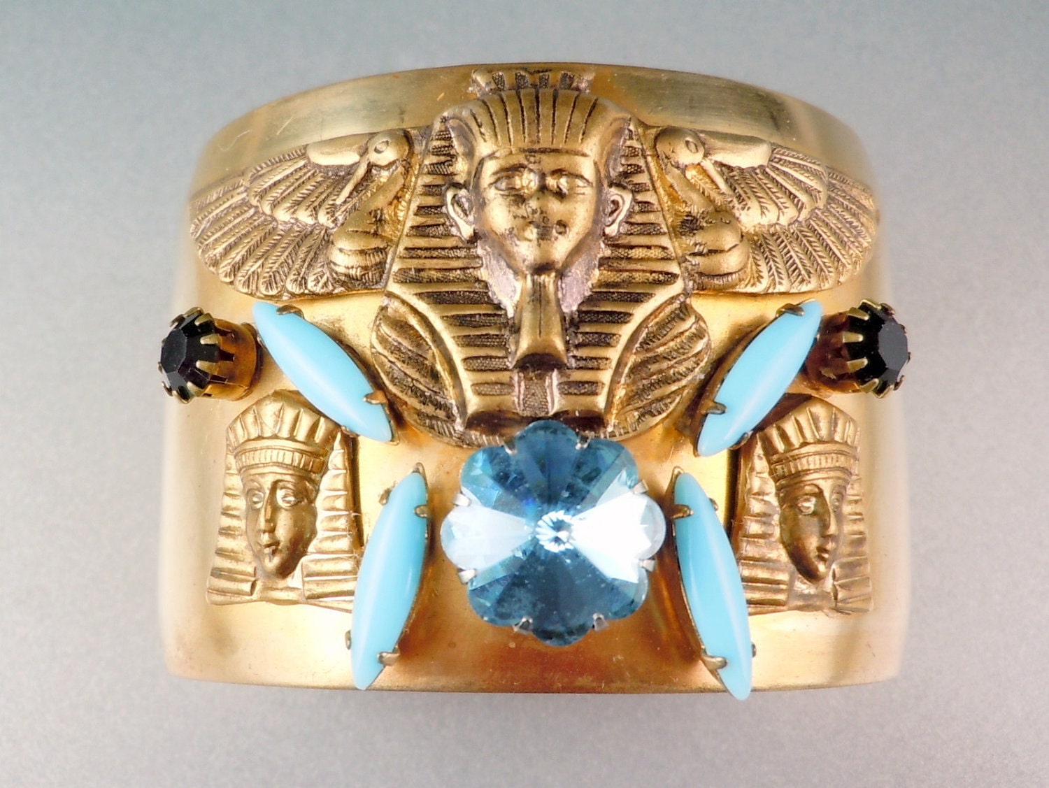 Lovely Egyptian Revival Pharaoh Vintage Cuff