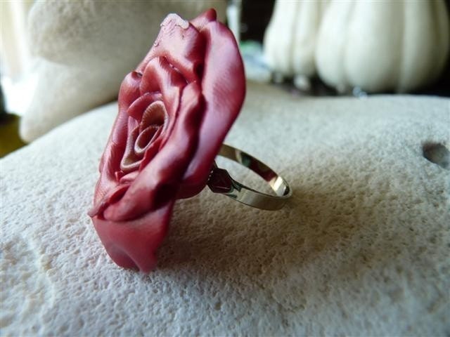 JESSICA RABBIT.  Large Delicious Cranberry Rose Cocktail Ring.